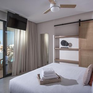 Pool Side King Room